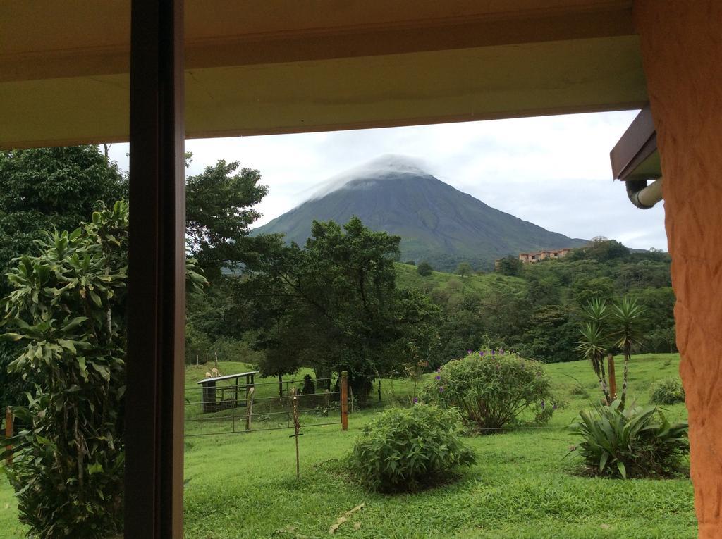 Cabinas Los Guayabos Hotel La Fortuna Szoba fotó