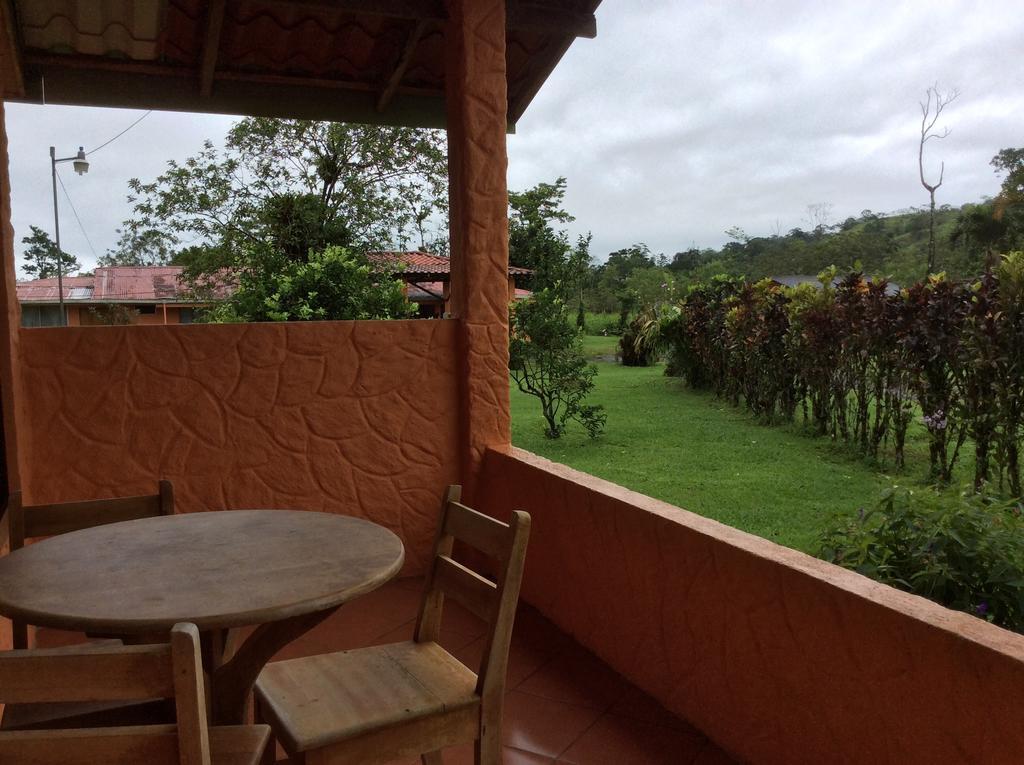 Cabinas Los Guayabos Hotel La Fortuna Kültér fotó