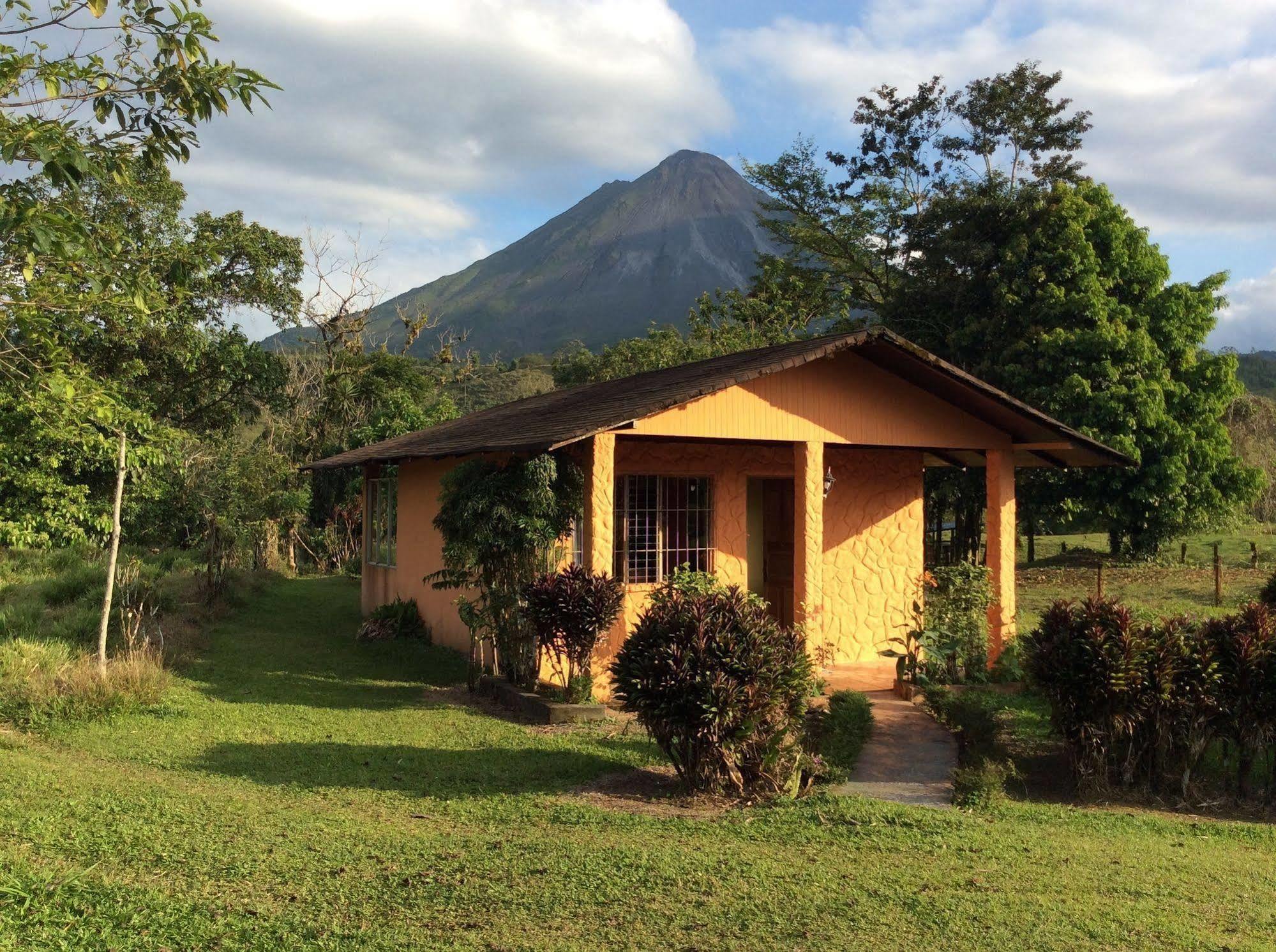 Cabinas Los Guayabos Hotel La Fortuna Kültér fotó
