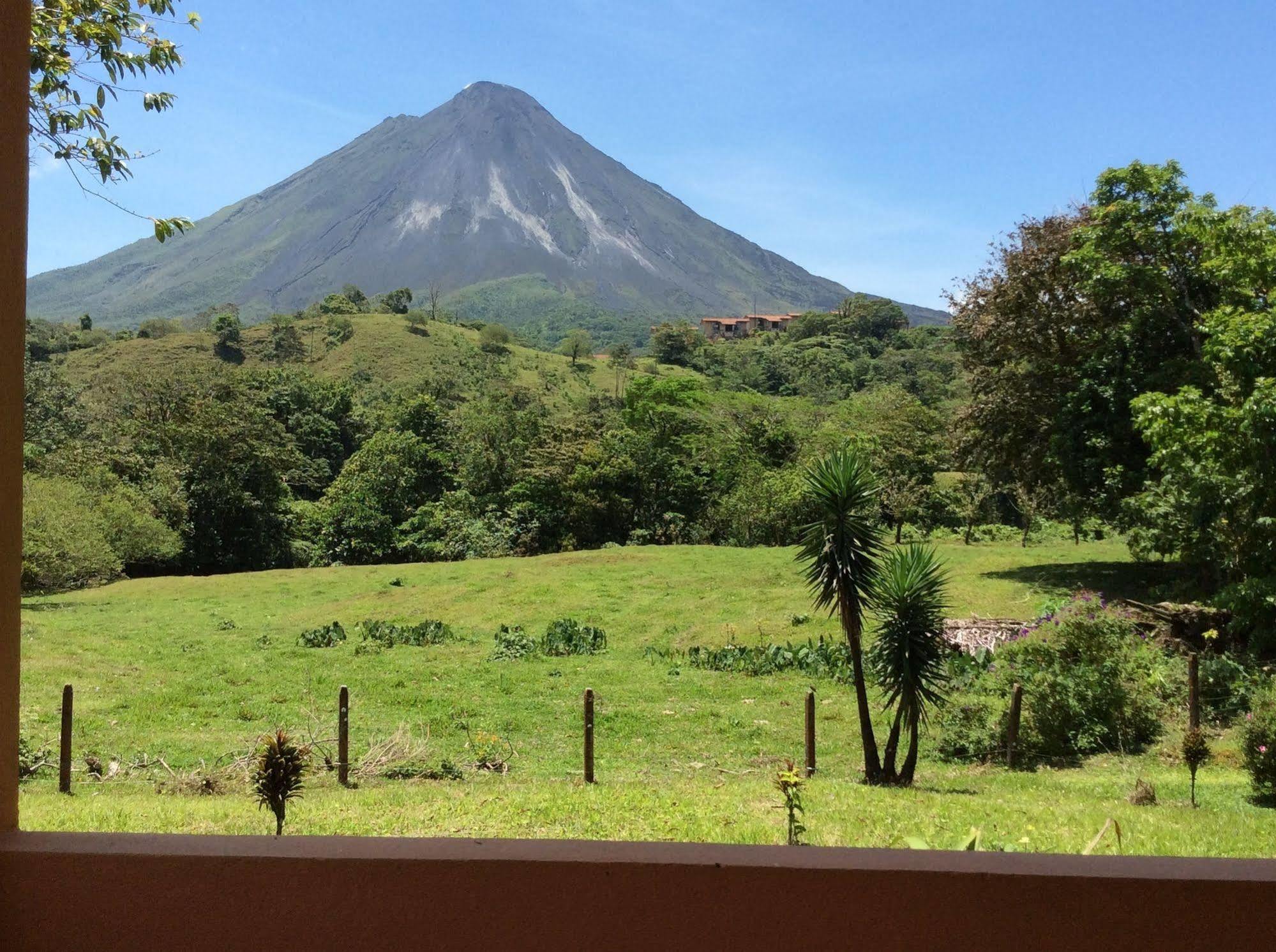 Cabinas Los Guayabos Hotel La Fortuna Kültér fotó