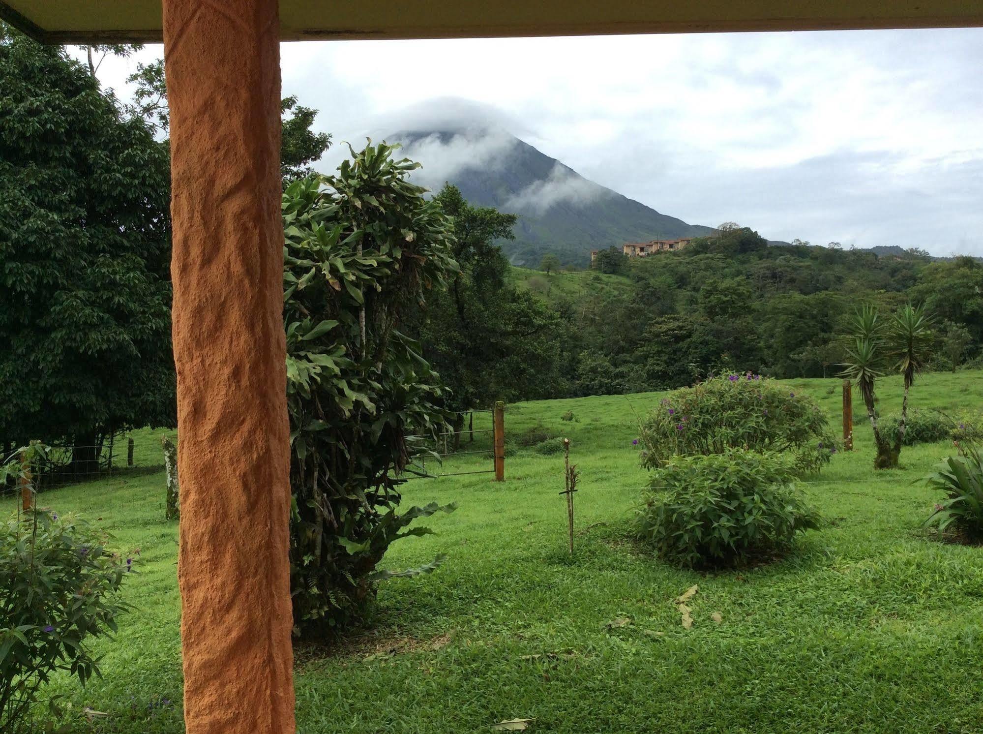 Cabinas Los Guayabos Hotel La Fortuna Kültér fotó