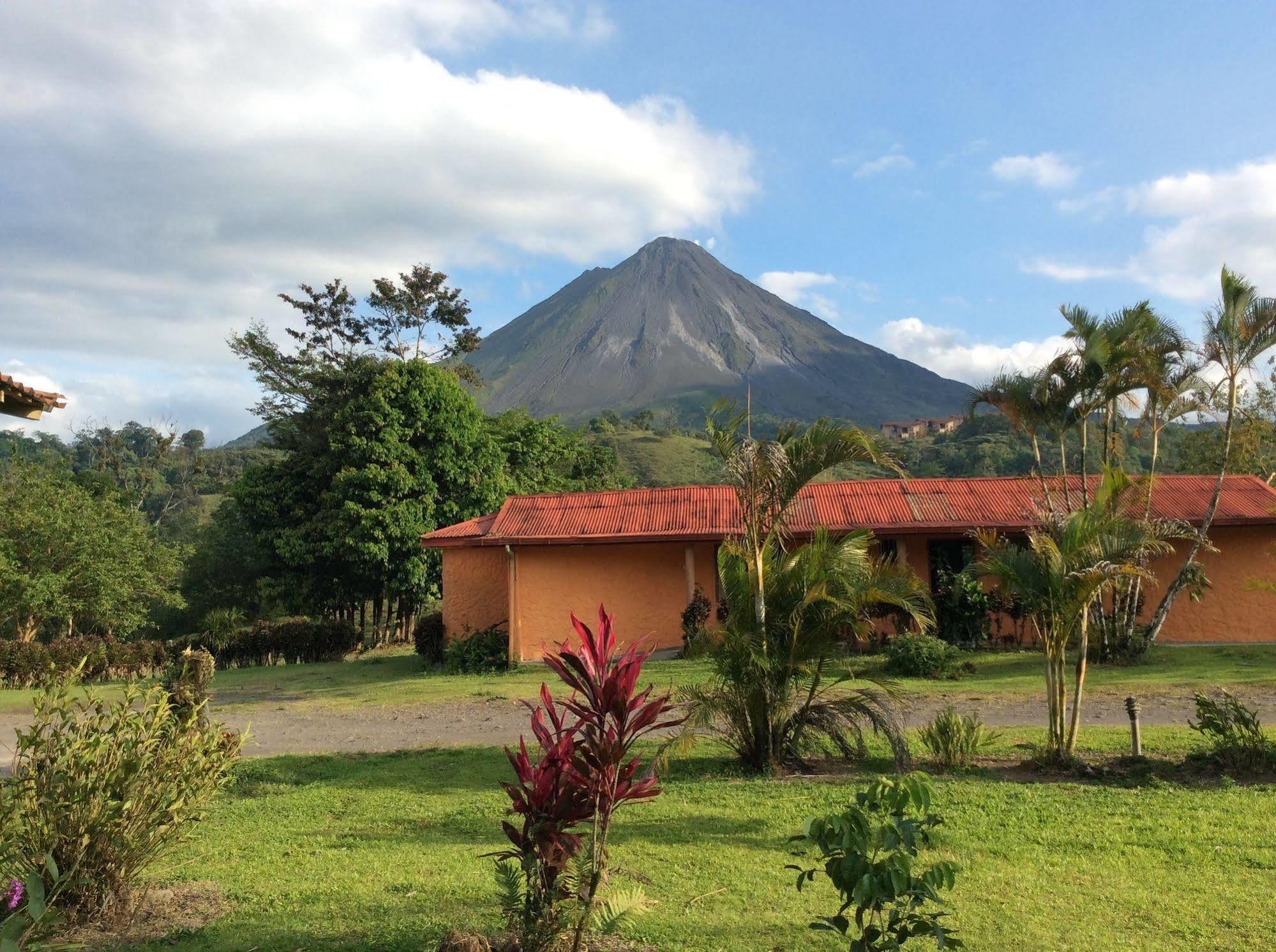 Cabinas Los Guayabos Hotel La Fortuna Kültér fotó